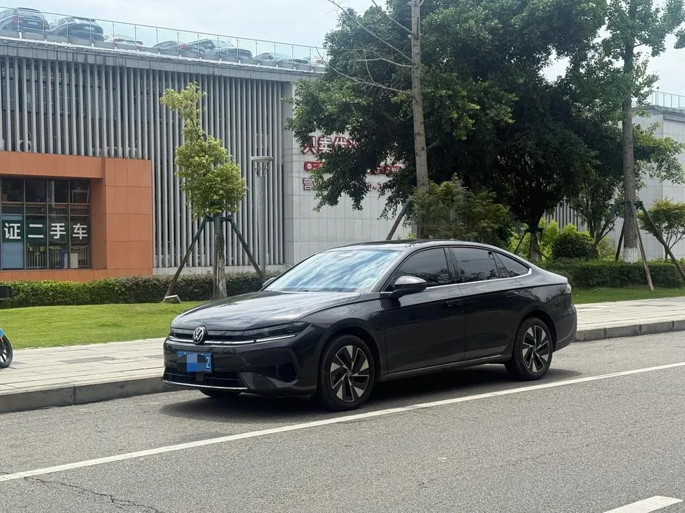 Volkswagen Sagitar L 300TSI DSG Элит, 2026 — фото 1