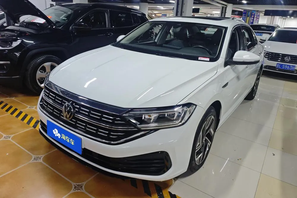 Volkswagen Sagitar 300TSI DSG Edition, 2023 — фото 1