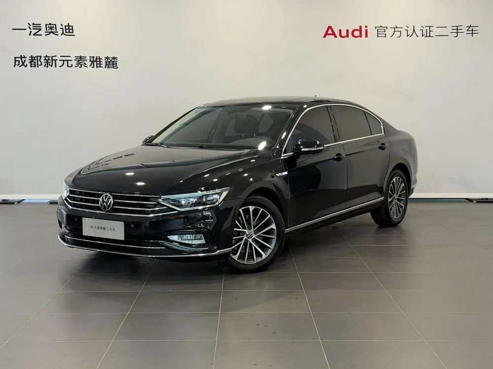 Volkswagen Magotan 330TSI DSG Luxury Version, 2020 — фото 1