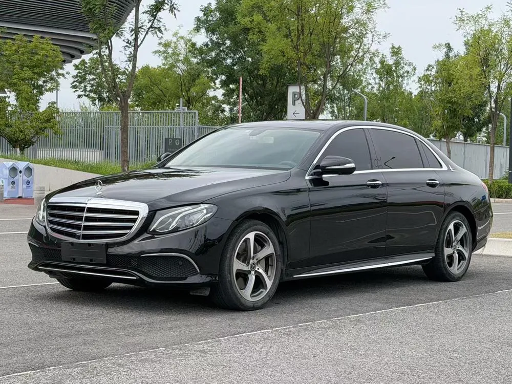Mercedes-Benz E-Class Facelift E 300 L Luxury Version, 2018 — фото 1