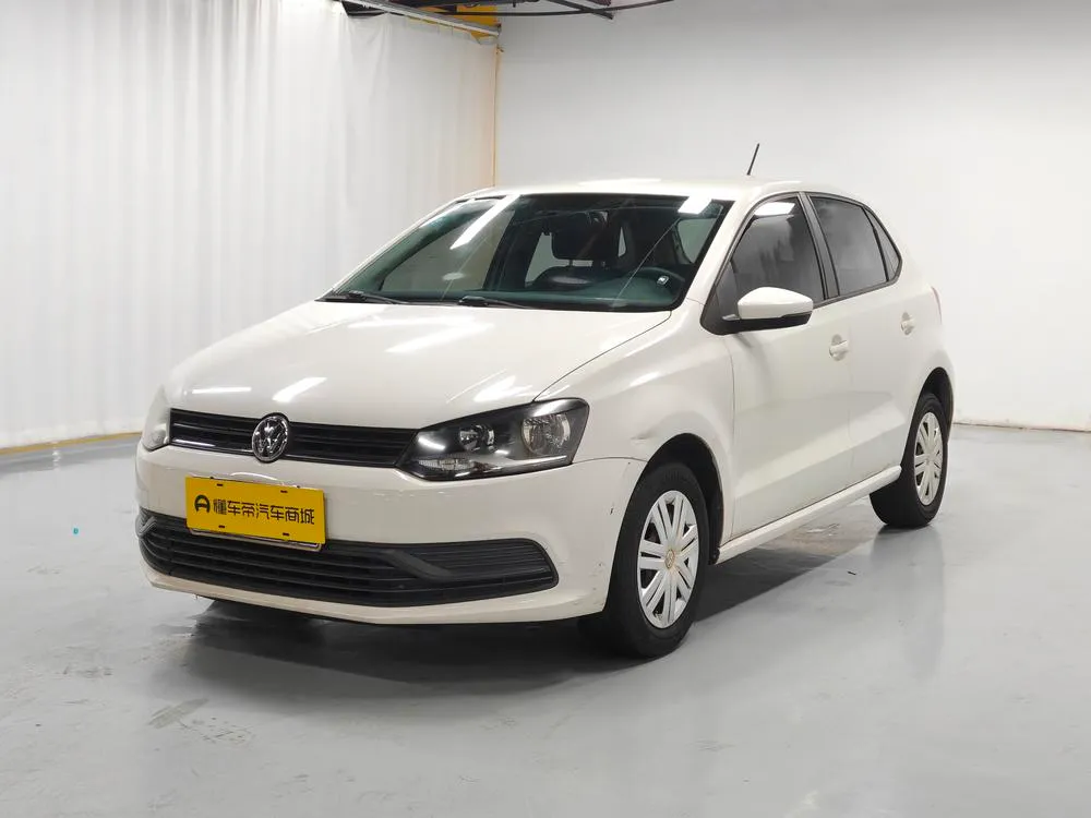 Volkswagen Polo 1.4L Manual Style Version, 2016 — фото 1