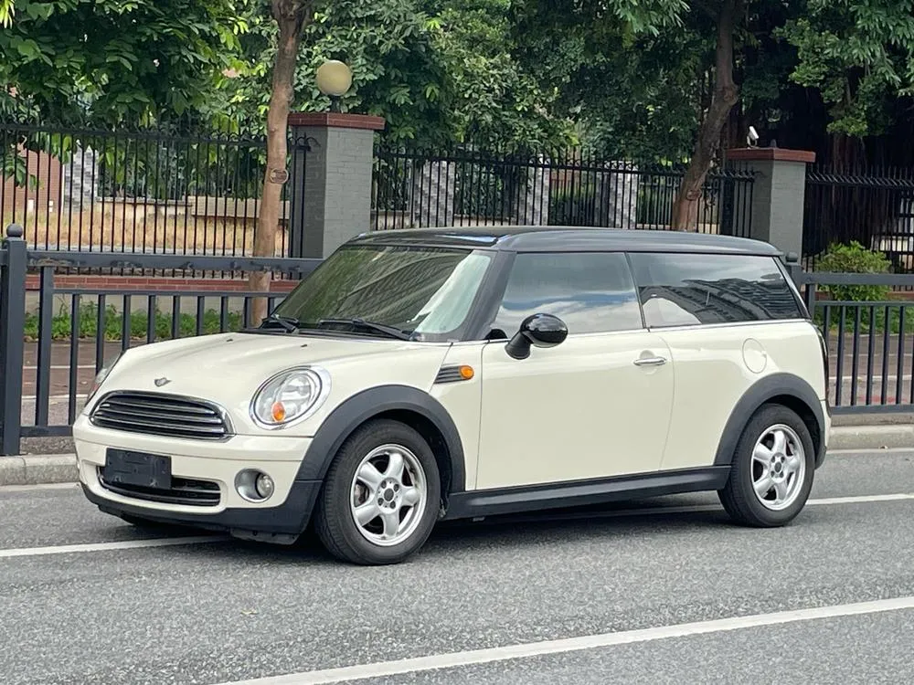 MINI CLUBMAN, 2010