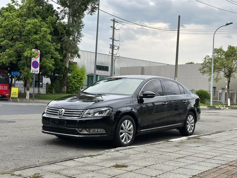 Volkswagen Magotan 1.8TSI Premium Version, 2015 — фото 1