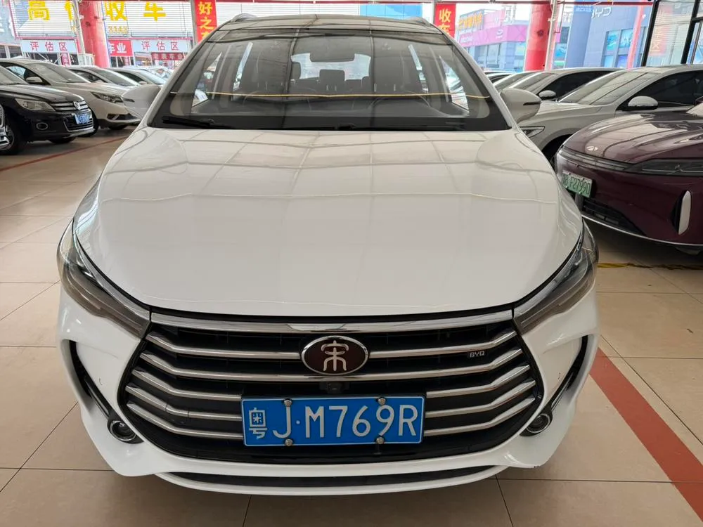 BYD Song MAX 1.5T Auto Smart Connected Premium Version 7 Seater, 2017 — фото 1