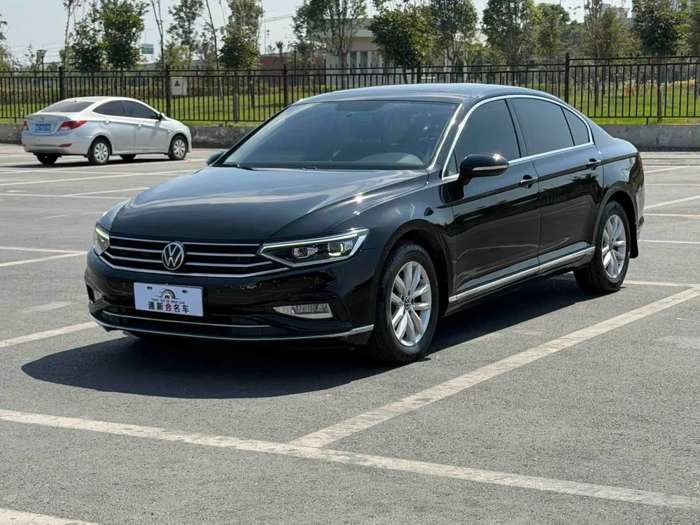 Volkswagen Magotan 280TSI DSG Comfort Version, 2020 — фото 1