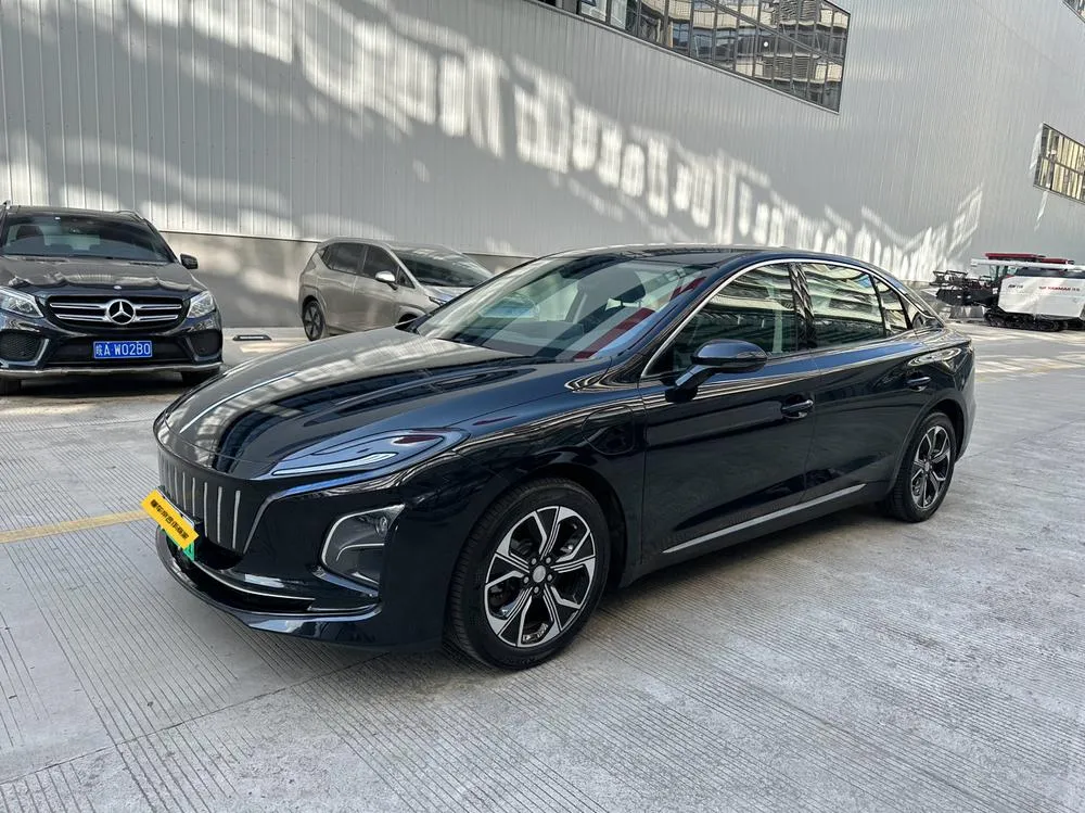 Hongqi E-QM5 450KM Edition 100kW, 2024 — фото 1