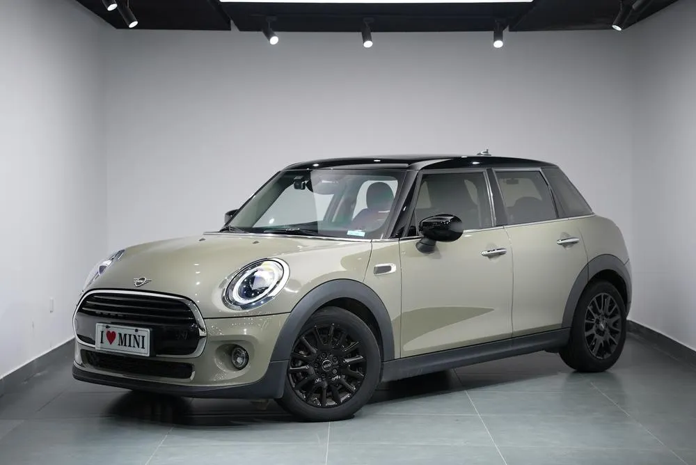 MINI MINI 1.5T COOPER Classic Edition, 2020 — фото 1