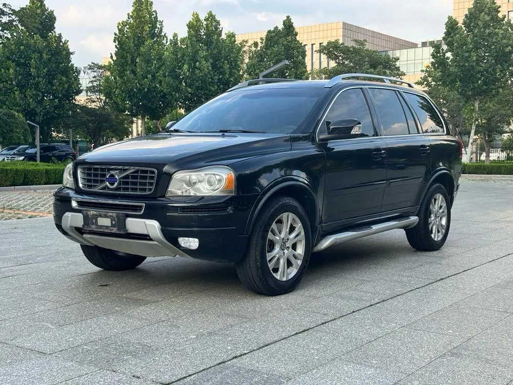 Volvo XC90 2.5T T5 Luxury Upgraded Edition, 2013 — фото 1