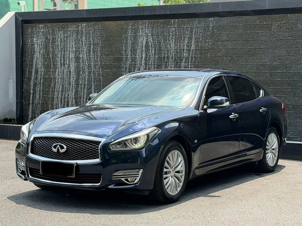 Infiniti Q70, 2017
