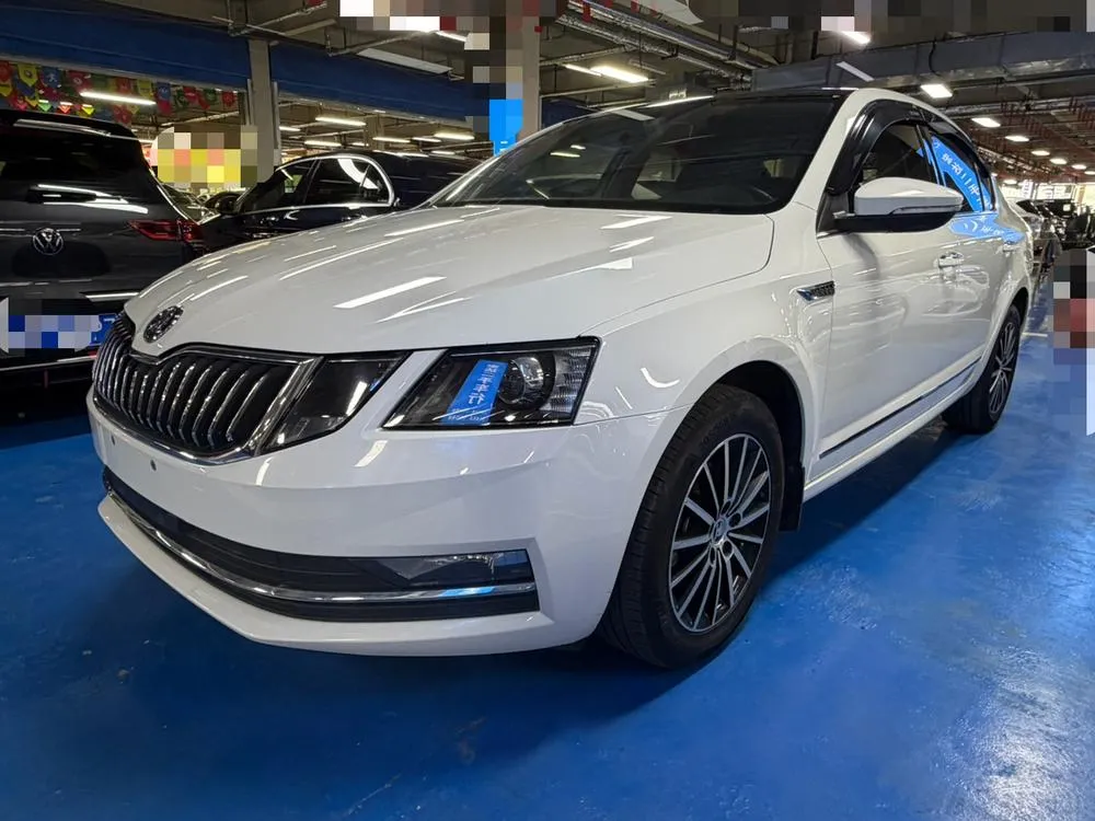 Skoda Octavia TSI230 DSG Comfort Edition, 2018 — фото 1