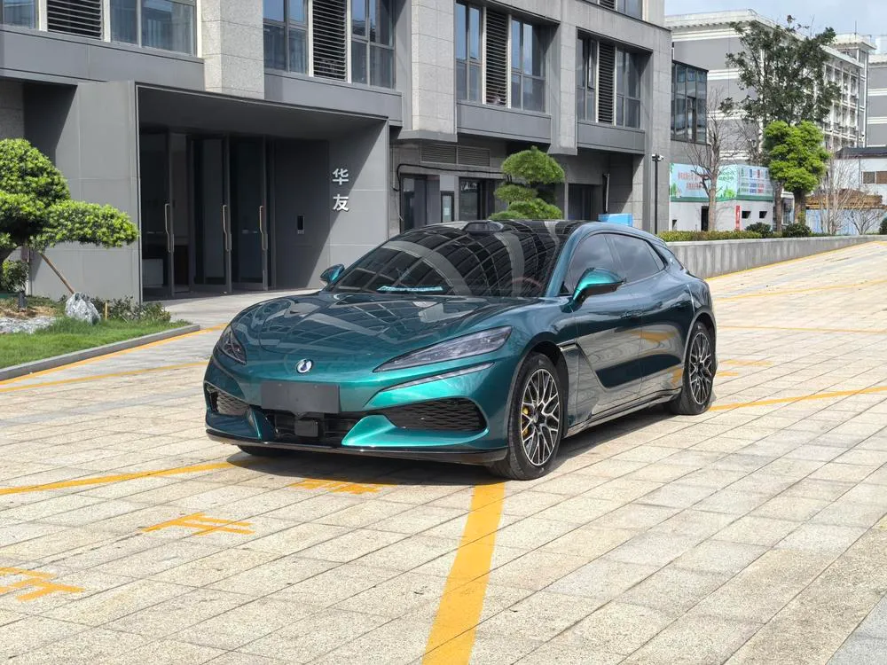 Denza Z9 GT EV Люкс, 2026 — фото 1