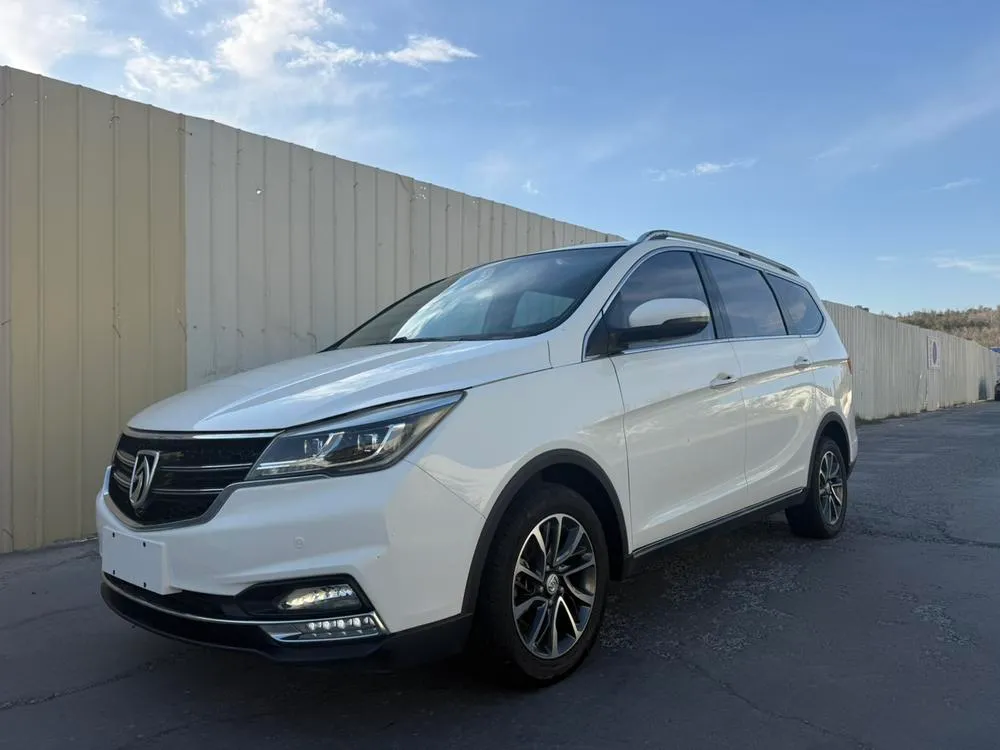 Baojun 730, 2017