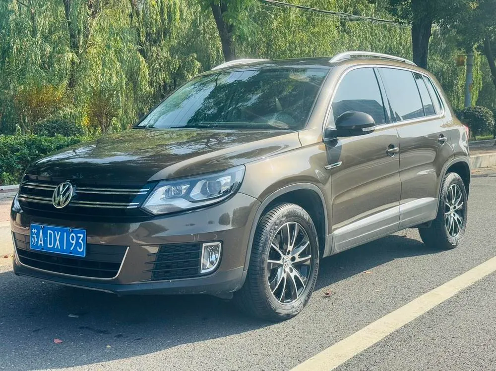 Volkswagen Tiguan 300TSI Auto 4WD Luxury Edition, 2016 — фото 1