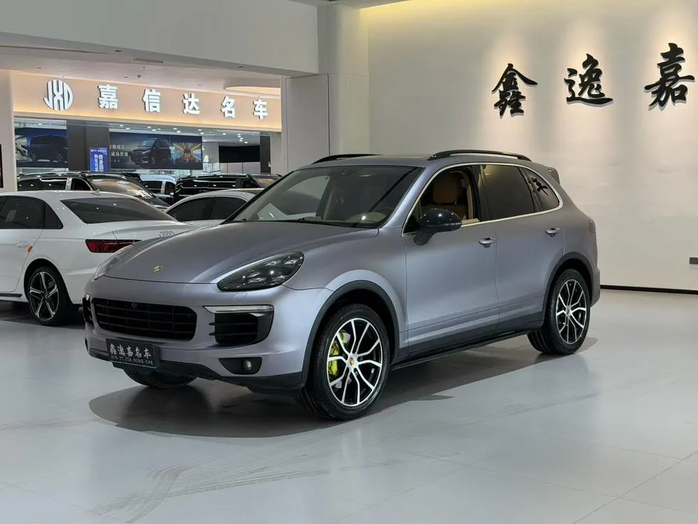 Porsche Cayenne, 2015