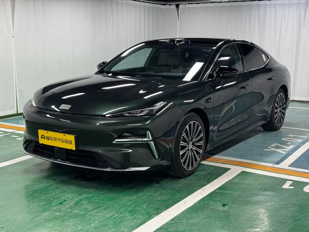Galaxy Xingyao 8 PHEV 130km EM-P Edition, 2025 — фото 1