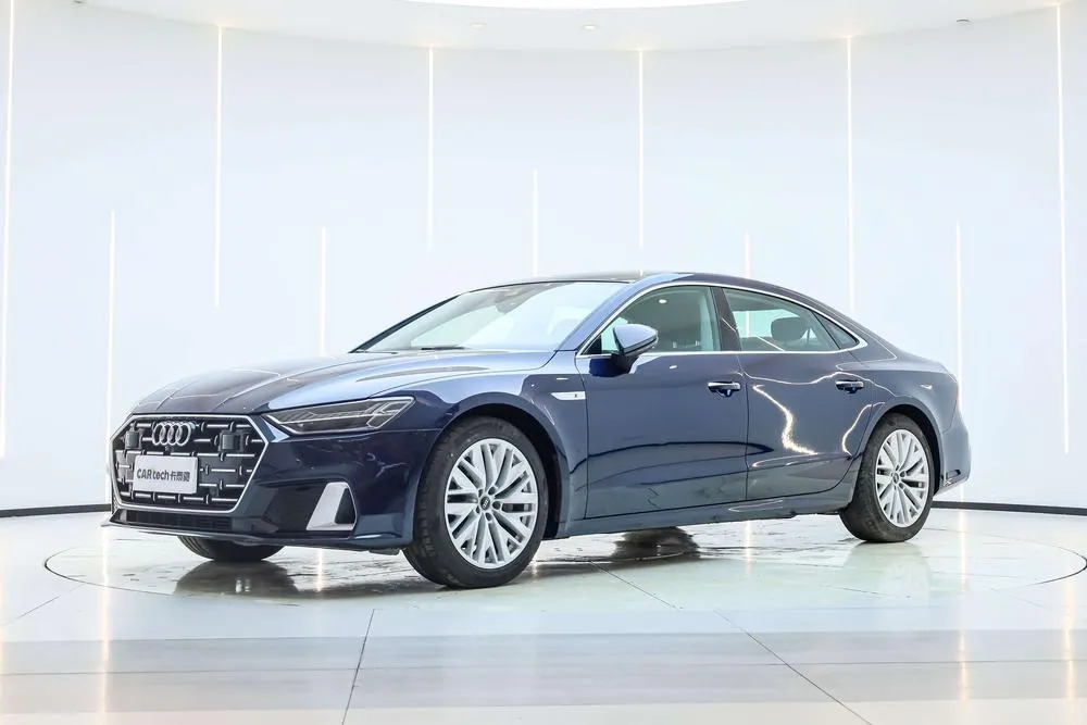 Audi A7L 45 TFSI S-line Version, 2024 — фото 1