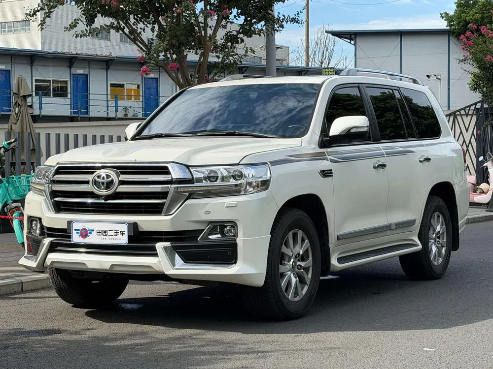 Toyota Land Cruiser (Import) 4.6L Auto 4WD 7 Seater Parallel Import, 2019 — фото 1