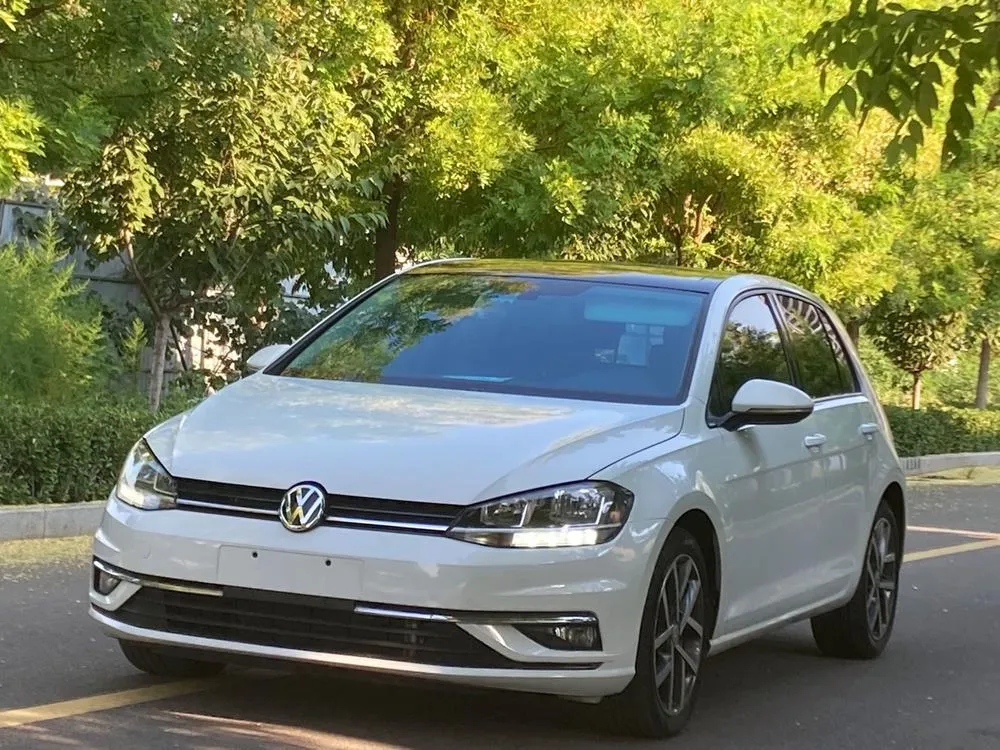 Volkswagen Golf 280TSI DSG Comfort Version, 2020 — фото 1