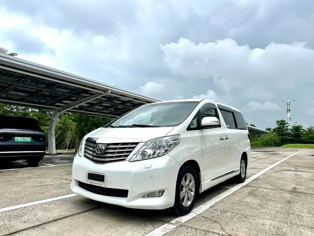 Toyota Alphard, 2011