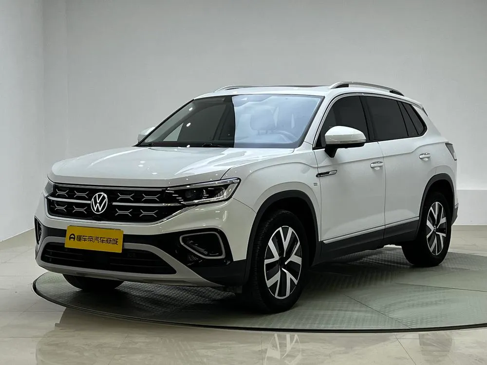 Volkswagen Tayron 300TSI 2WD Luxury Plus Edition, 2024 — фото 1