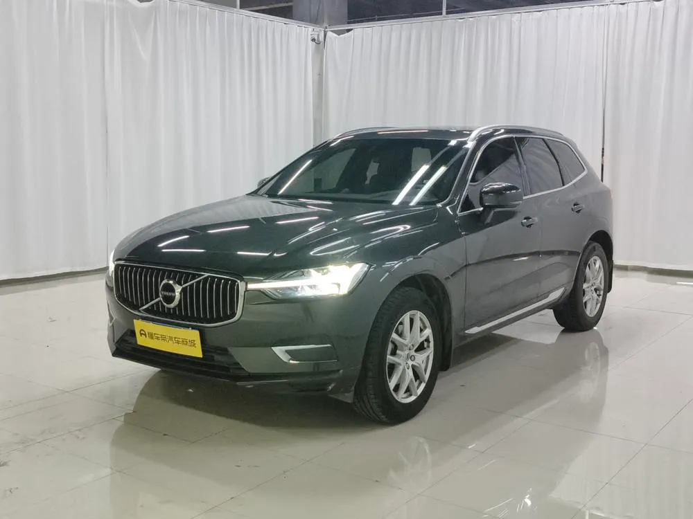 Volvo XC60 T5 4WD Luxury Edition, 2021 — фото 1