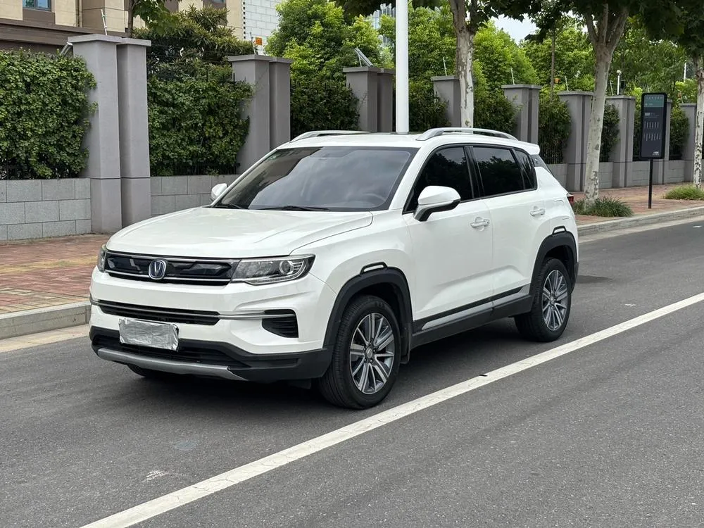 Changan CS35 PLUS 1.6L Manual Smooth Edition CN5, 2018 — фото 1