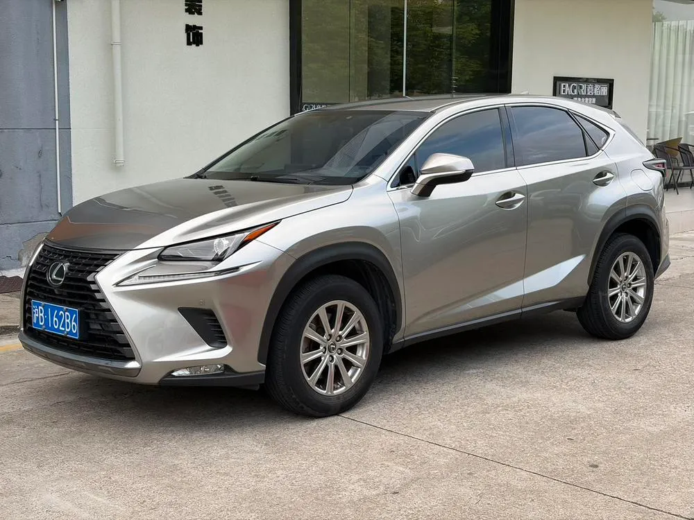 Lexus NX, 2020