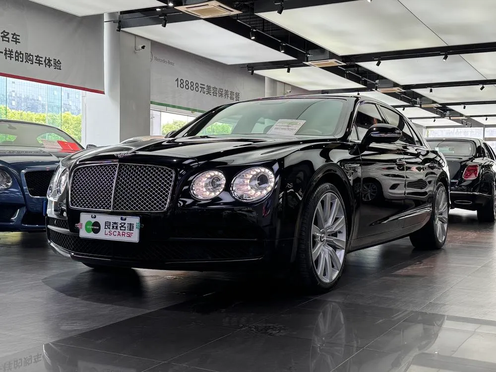 Bentley Flying Spur 4.0T V8 Standard Edition, 2017 — фото 1