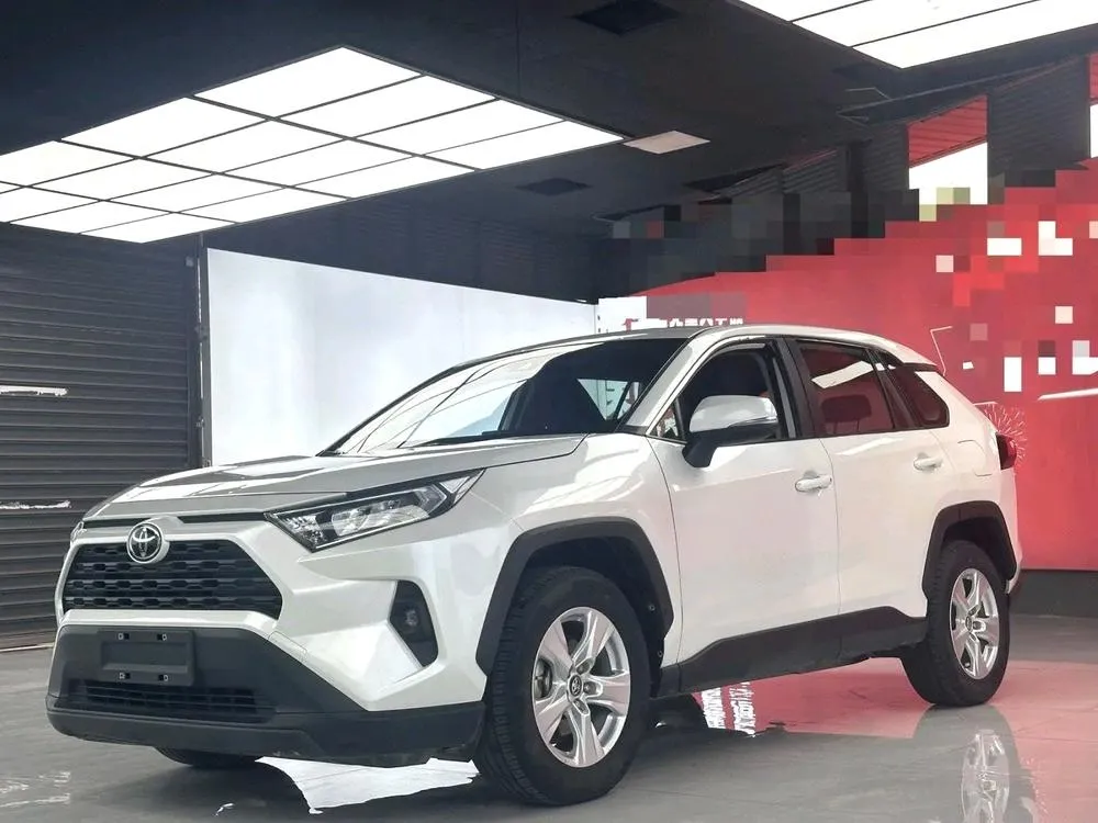 Toyota RAV4 2.0L CVT 2WD Edition, 2023 — фото 1