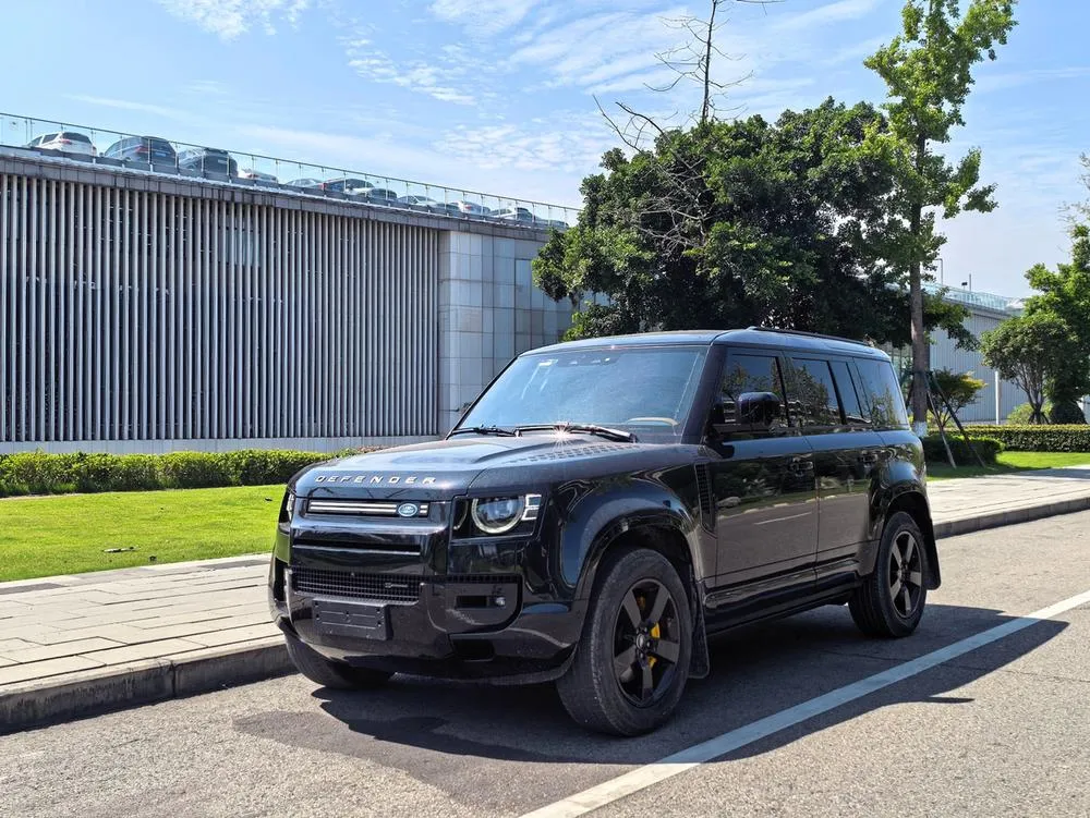 Land Rover Defender Facelift 110 P400 X-DYNAMIC HSE, 2023 — фото 1