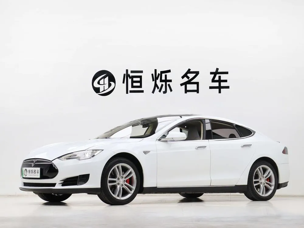 Tesla Model S, 2014