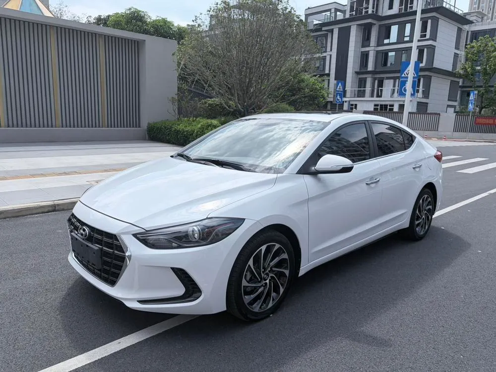 Hyundai Elantra Lingdong 1.4T Dual Clutch Stylish · Version, 2020 — фото 1