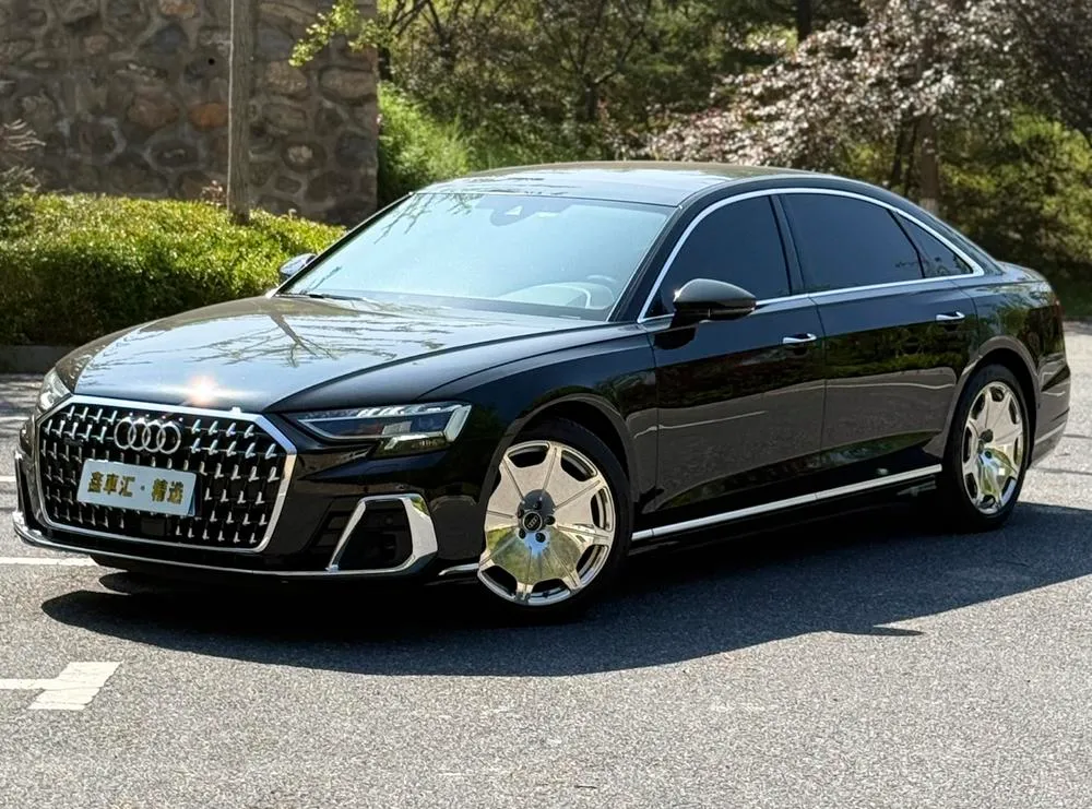 Audi A8 A8L 50 TFSI quattro Refined Version, 2023 — фото 1