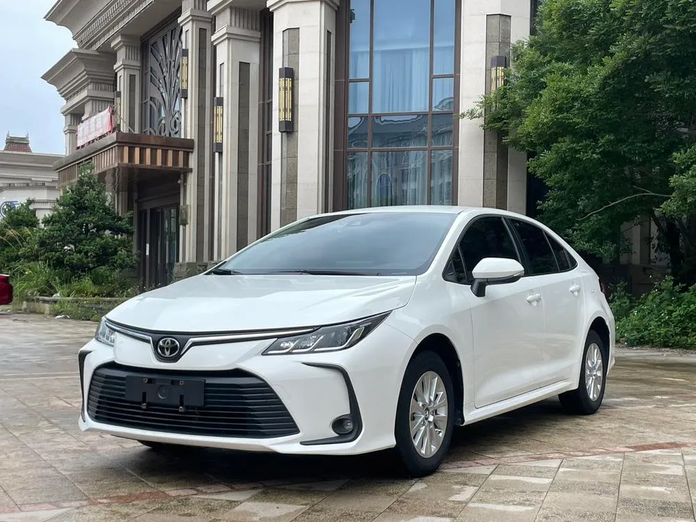 Toyota Corolla 1.2T S-CVT PLUS Edition, 2022 — фото 1