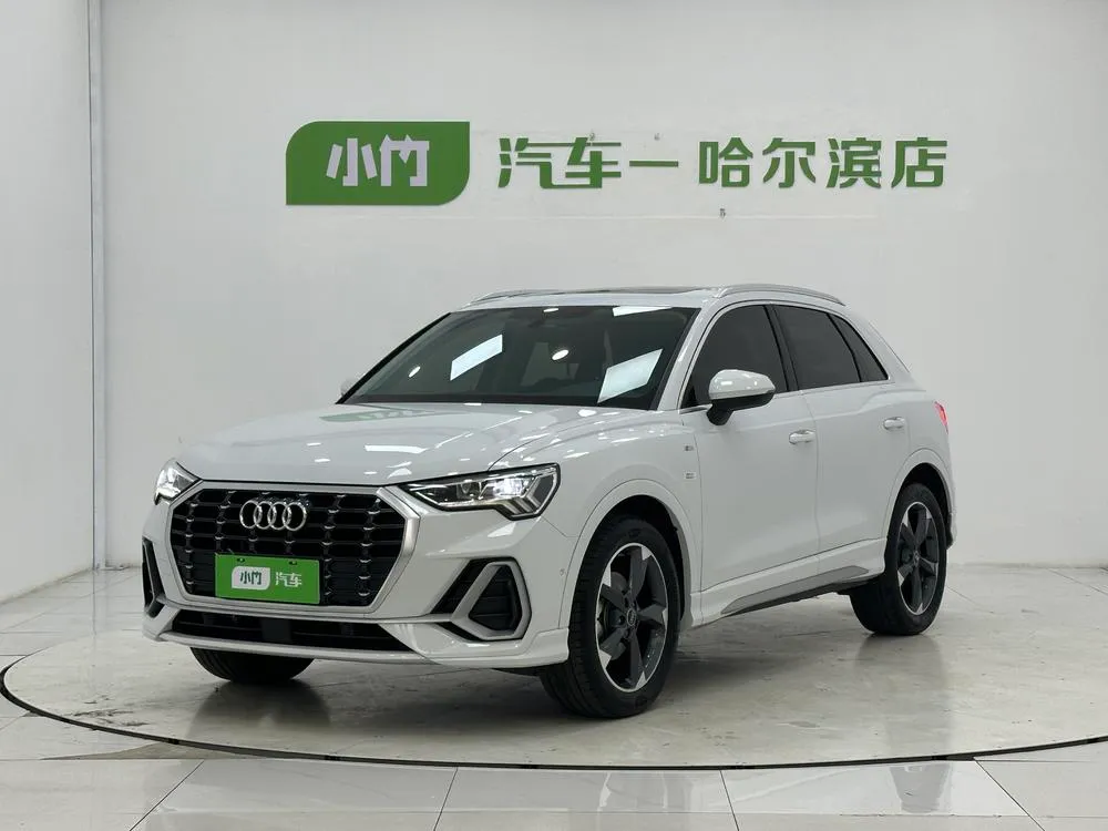 Audi Q3, 2022