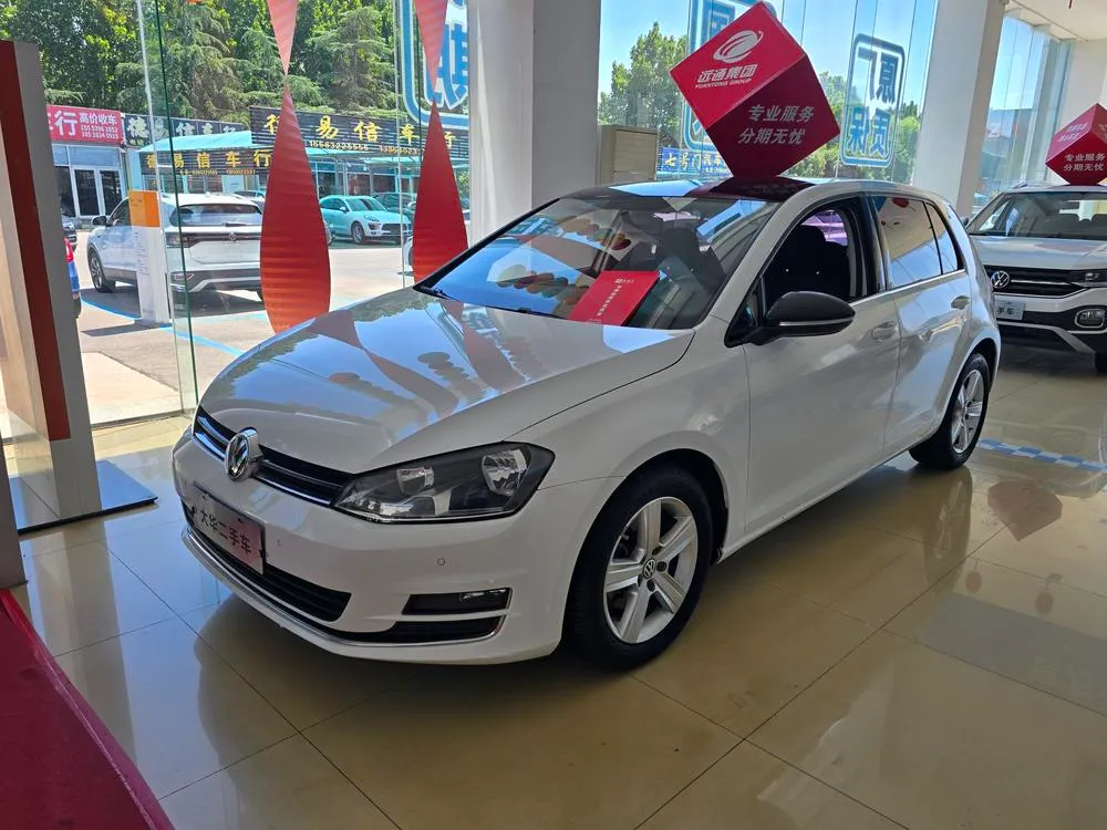 Volkswagen Golf 230TSI Auto Comfort Anniversary Edition, 2017 — фото 1