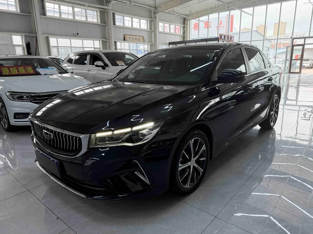 Geely Emgrand 4 1.5L CVT Premium Version, 2022 — фото 1