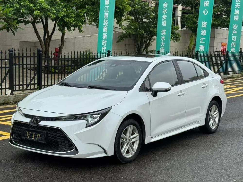 Toyota Levin 185T CVT Luxury Edition, 2021 — фото 1