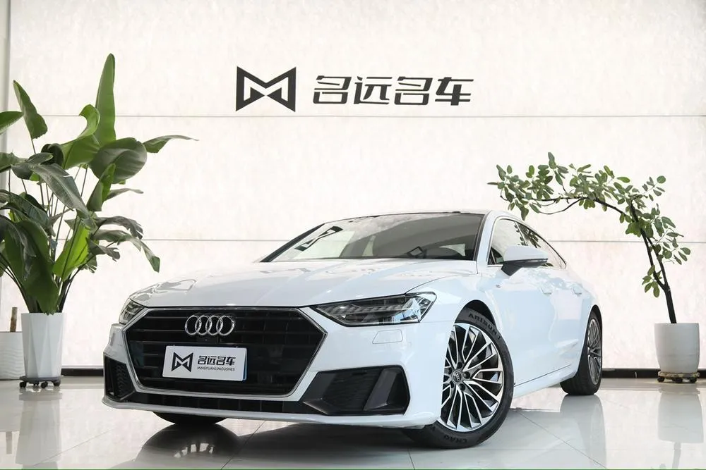 Audi A7 40 TFSI Luxury Version, 2022 — фото 1