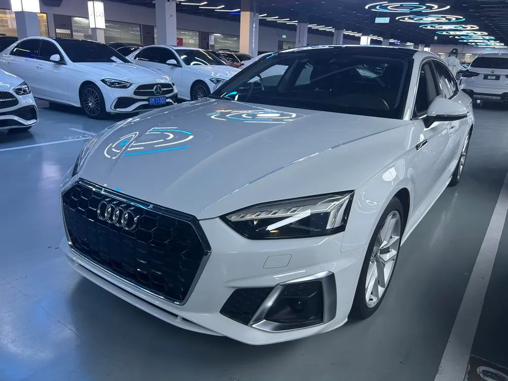 Audi A5 Sportback 40 TFSI Fashion Version, 2022 — фото 1