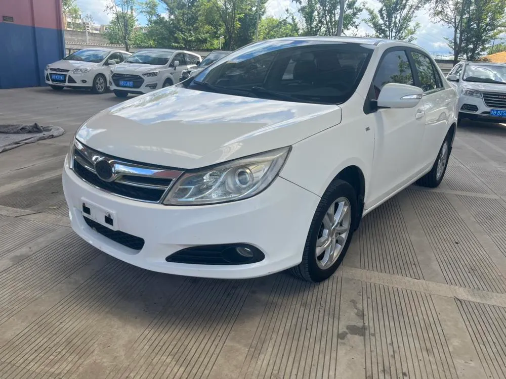 BYD Surui 1.5L Manual Luxury Version, 2014 — фото 1