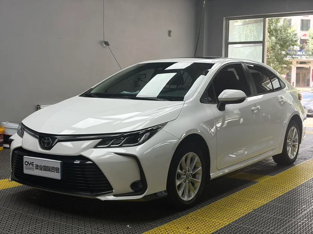 Toyota Corolla 1.2T S-CVT Elite PLUS Edition, 2021 — фото 1