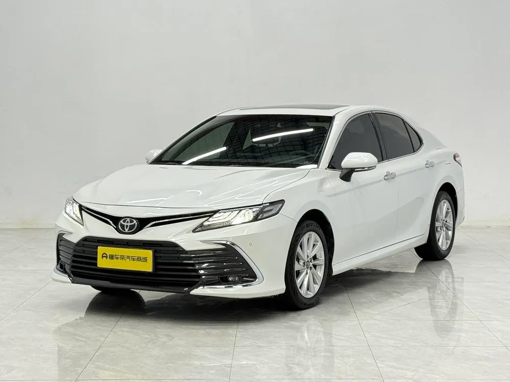 Toyota Camry, 2022