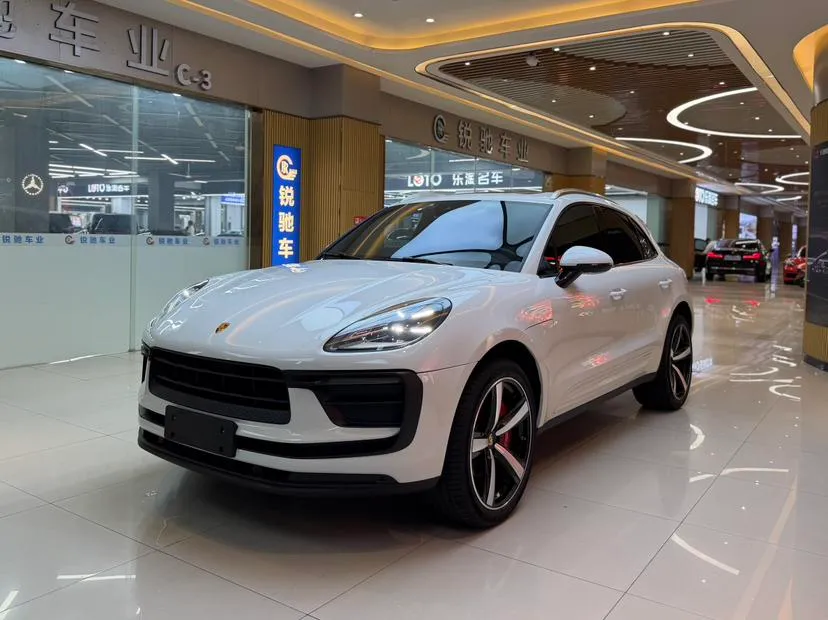 Porsche Macan, 2023