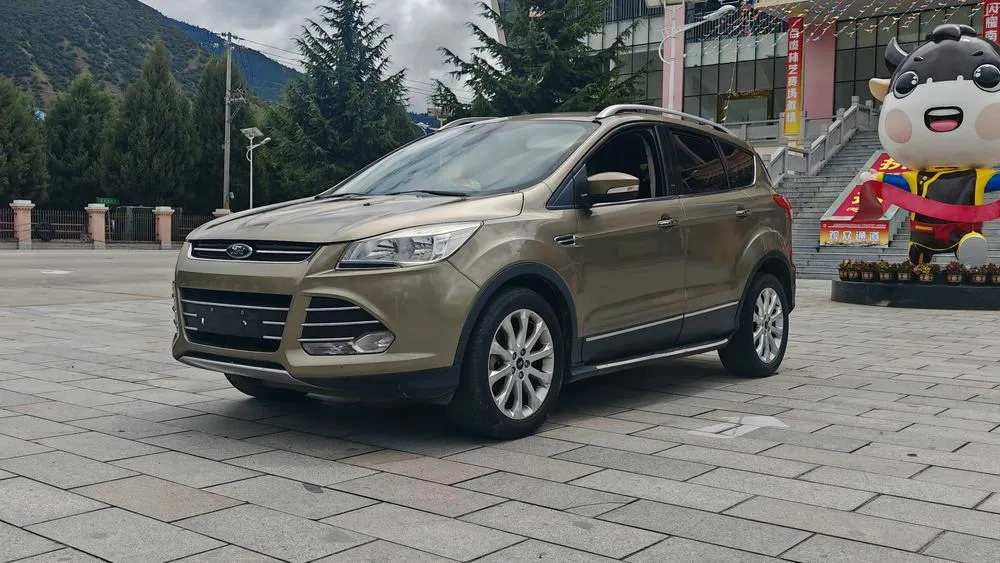 Ford Kuga 1.5L GTDi 4WD Elite Version, 2015 — фото 1