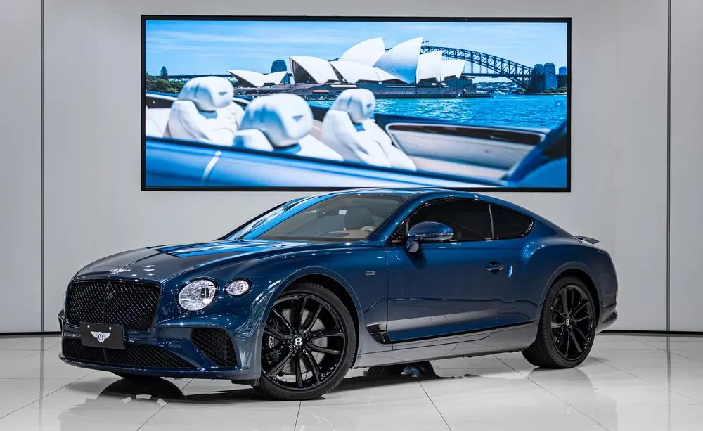 Bentley Continental 4.0T GT V8, 2024 — фото 1