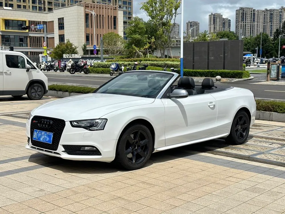 Audi A5 Cabriolet 40 TFSI quattro, 2013 — фото 1