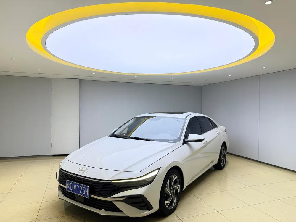 Hyundai Elantra, 2023
