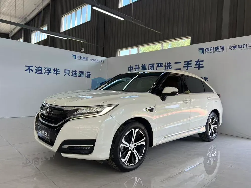 Honda UR-V 370TURBO 2WD Premium Edition CN5, 2017 — фото 1