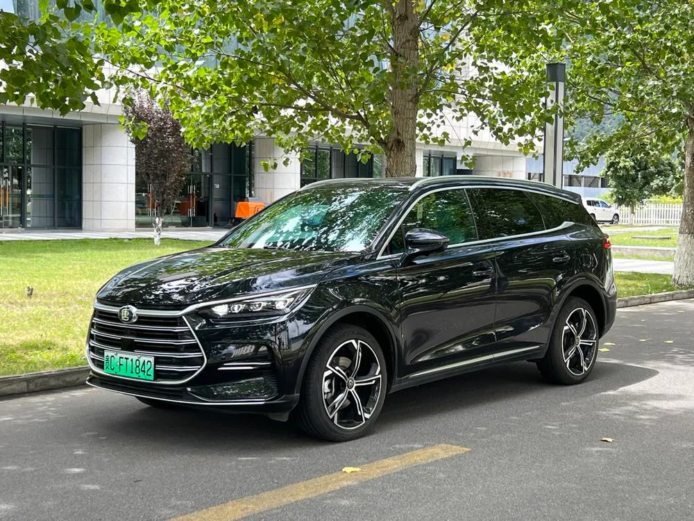 BYD Tang DM DM-i 1.5T 112KM Premium Version, 2021 — фото 1